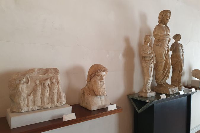 96 dpi Torcello archeo sculture.jpg
