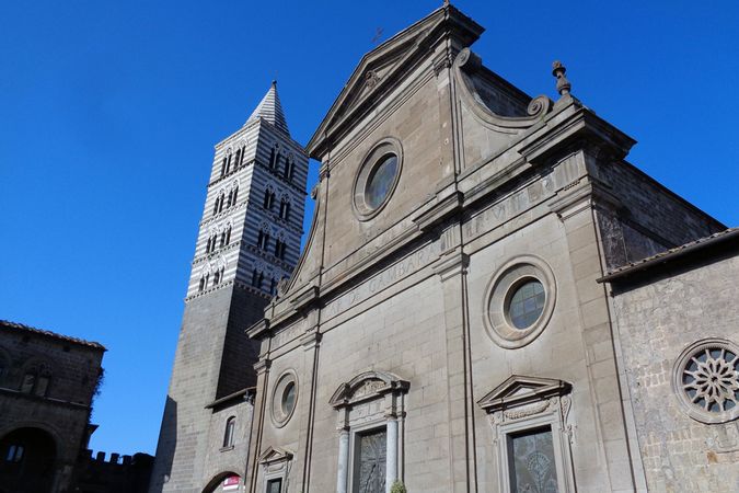 Duomo-di-Viterbo-San-Lorenzo.jpg