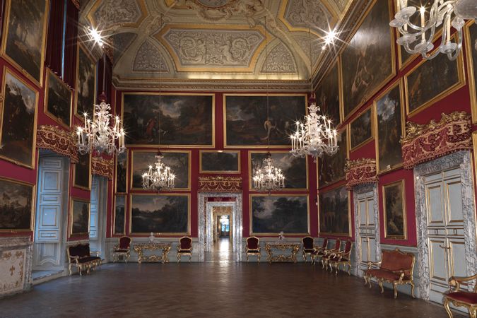 Galleria Doria Pamphilj Salone del Poussin.jpg