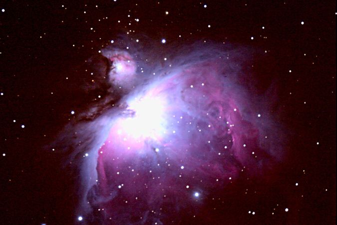 Osservatorio astronomico_immagine a lunga esposizione, realizzata col telescopio dell’osservatorio che riprende la Grande Nebulosa di Orione.jpg