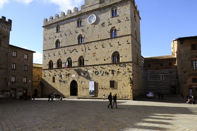 Palazzo dei Priori.jpg